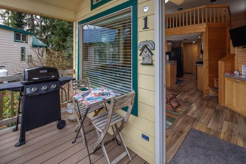 Sheltered Nook On Tillamook Bay Bay City Exterior photo