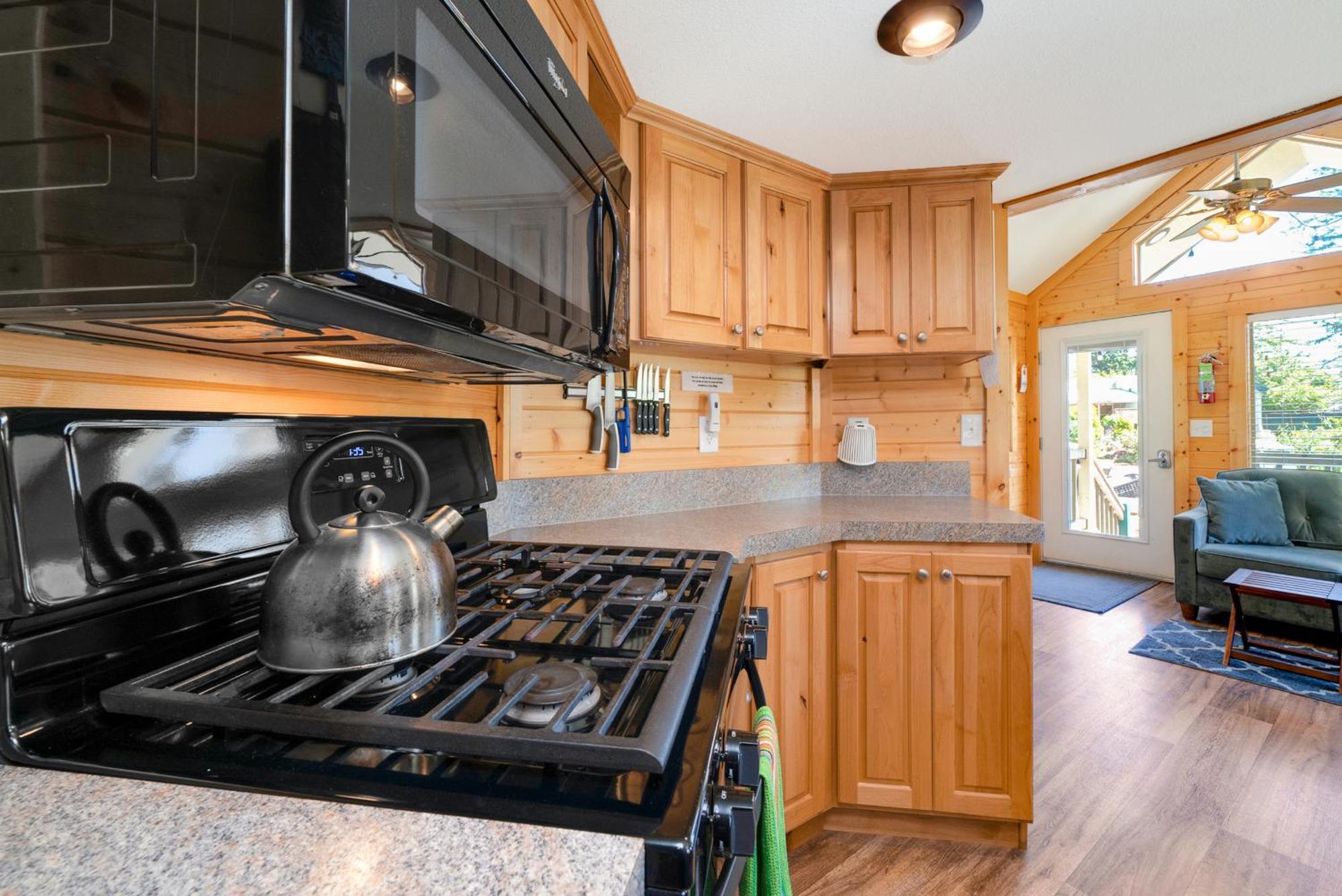 Sheltered Nook On Tillamook Bay Bay City Exterior photo