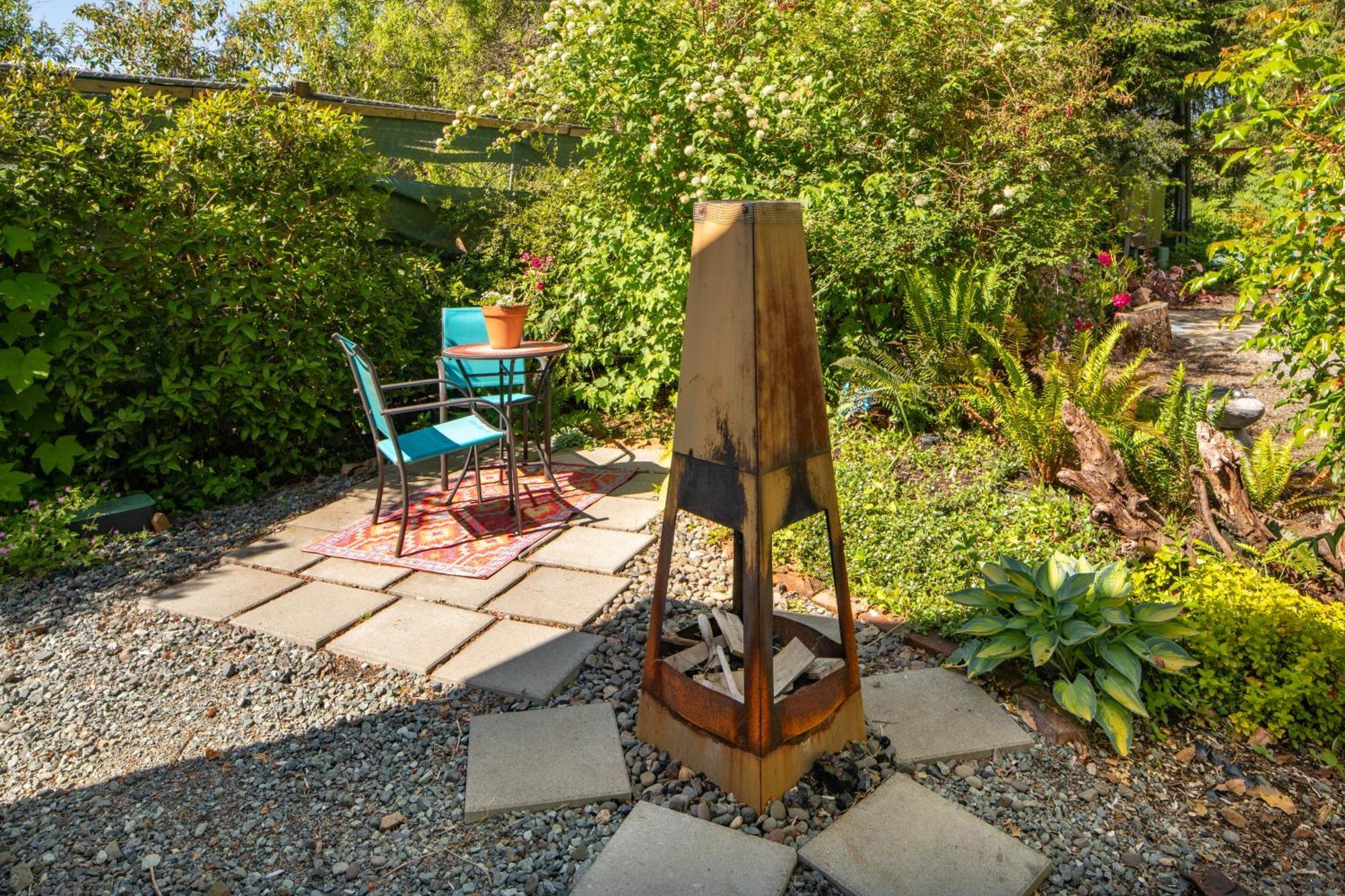 Sheltered Nook On Tillamook Bay Bay City Exterior photo